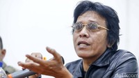 Sekretaris Jenderal Pena 98, Adian Napitupulu mengatakan, bahwa dukungan ini bahkan sudah dikomunikasikan Pena 98 ke Legislator di Komisi II DPR RI.