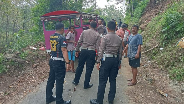 Kondisi sepur kelinci yang mengalami kecelakaan di Dukuh Mulworejo, Kamal, Kecamatan Bulu, Sukoharjo, Kamis (16/3/2023).