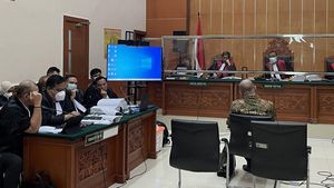Irjen Teddy Balik Tanya Jaksa soal Tidur Bareng Linda: Semudah Itu Percaya?