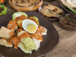 Siomay Bandung Jajanan Kaki Lima Terenak No 1 Dunia Versi Taste Atlas