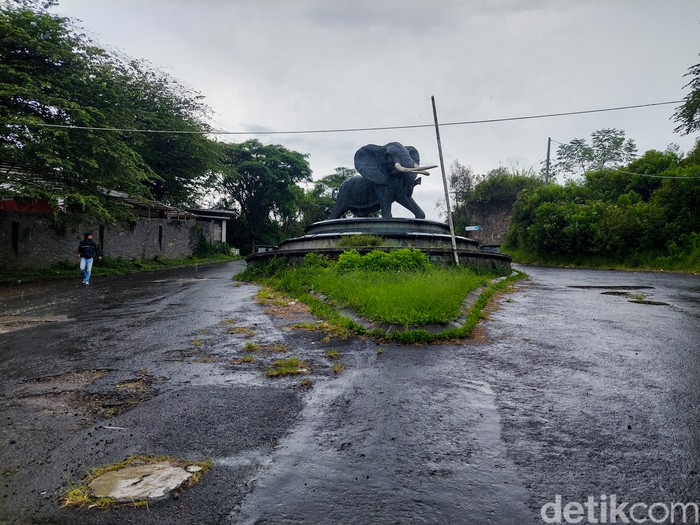Suasana terkini Kampung Gajah di Bandung Barat.