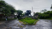 Kampung Gajah Terbengkalai, Hilangnya Patung Penjaga Jadi Sorotan