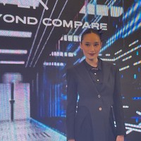 Tatjana Saphira bicara mengenai definisi kecantikan. Dalam acara launching kampanye Make Over Beauty Beyond Compare, wanita 25 tahun tersebut beropini bahwa kecantikan adalah ketika seseorang bahagia dan nyaman dengan diri sendiri. Foto: Rahmi Anjani/Wolipop