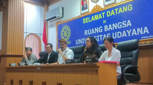 Tim Hukum Universitas Udayana di Universitas Udayana, Kamis (16/3/2023).