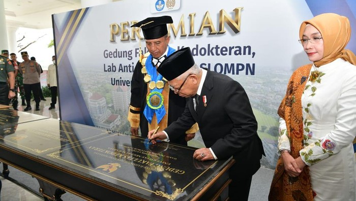 Wapres Maruf Amin Resmikan Lab Anti Doping Unesa