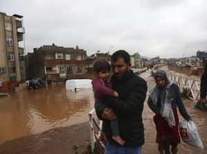 Tragis! Banjir Bandang Terjang Korban Gempa Turki, 14 Orang Tewas
