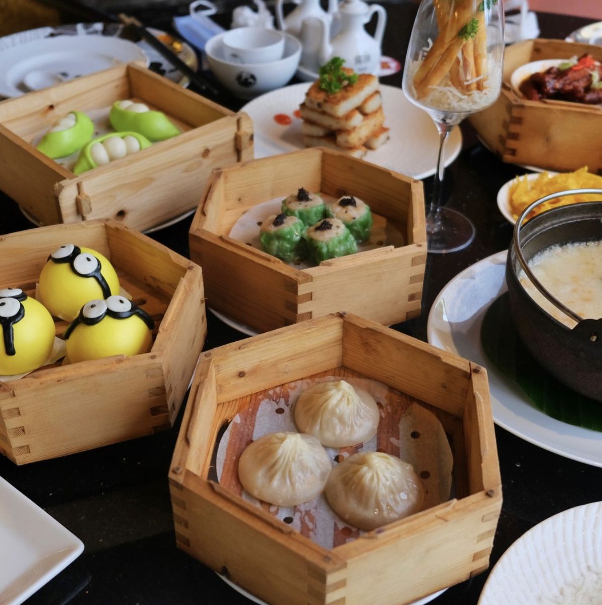 5 Resto Dimsum Kekinian Ini Ada Dimsum Bentuk Karakter Unik