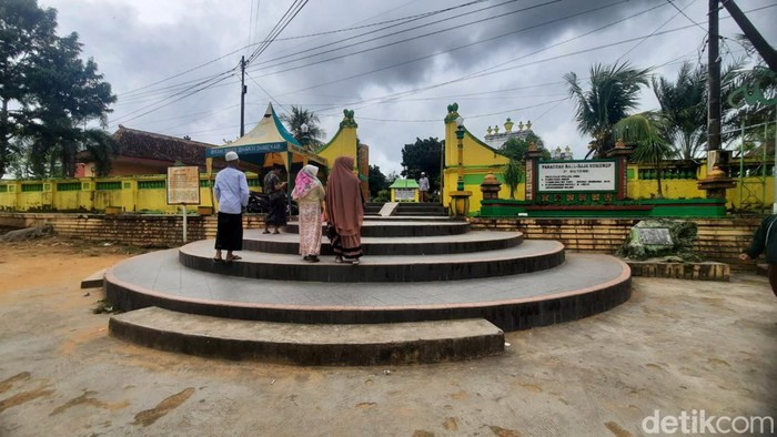 Asta Tinggi Sumenep