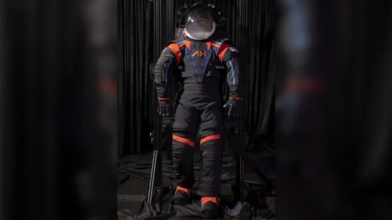 Baju astronot NASA terbaru