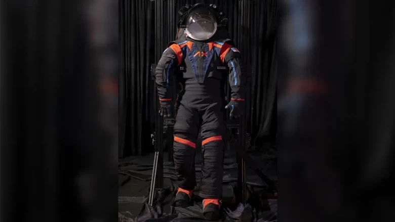 Baju astronot NASA terbaru Baju astronot NASA terbaru