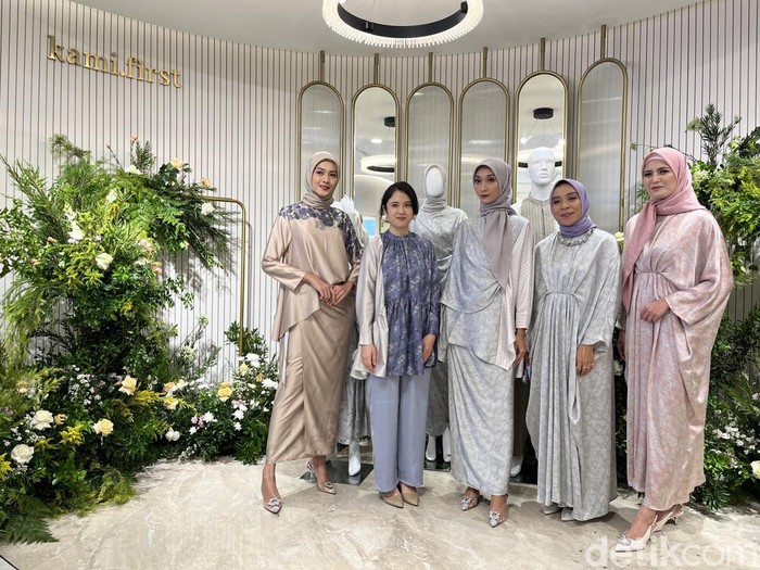 Brand hijab dan modest Kami. mengeluarkan koleksi Hari Raya 2023 berjudul Prudence. Brand hijab dan modest Kami. mengeluarkan koleksi Hari Raya 2023 berjudul Prudence.
