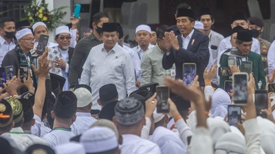 Didampingi Prabowo, Jokowi Hadiri Muktamar Melayu-Banjar di Kalsel