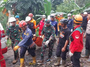 Operasi SAR Longsor Empang Bogor Ditutup, 6 Warga Tewas