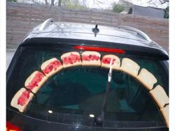 Deretan Foto Aneh yang Dibagikan Netizen Bikin Geleng-geleng