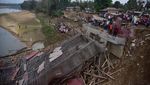 Penampakan Jembatan di India Runtuh, Padahal Baru Dibangun