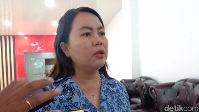 Kadinkes Minahasa Utara (Minut), Stella Safitri.