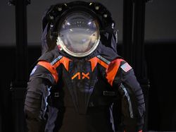 Keren! NASA Pamerkan Baju Baru Astronaut Buat Misi ke Bulan