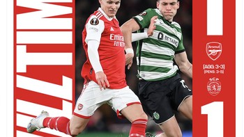 Akun resmi Arsenal mengabarkan skor pertandingan 1-1 dan Arsenal kalah adu penalti. Tegakkan kepala dan songsong laga berikutnya, tulis mereka. Foto: Twitter