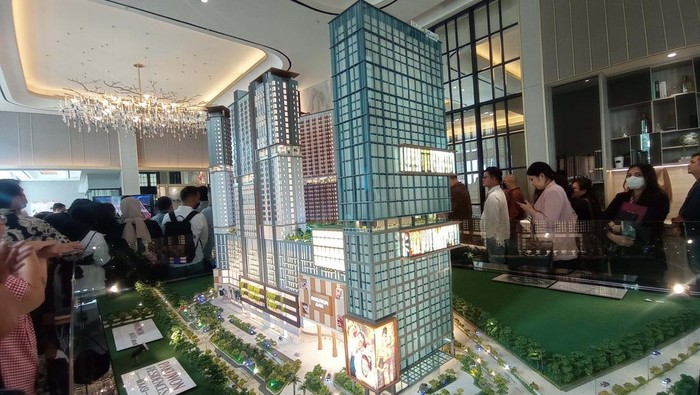 Pakuwon Gandeng Aeon Store Pakuwon Group akan menghadirkan pengalaman baru berbelanja dan tempat hiburan yaitu Pakuwon Mall Bekasi. Pakuwon turut menggandeng Aeon Store.