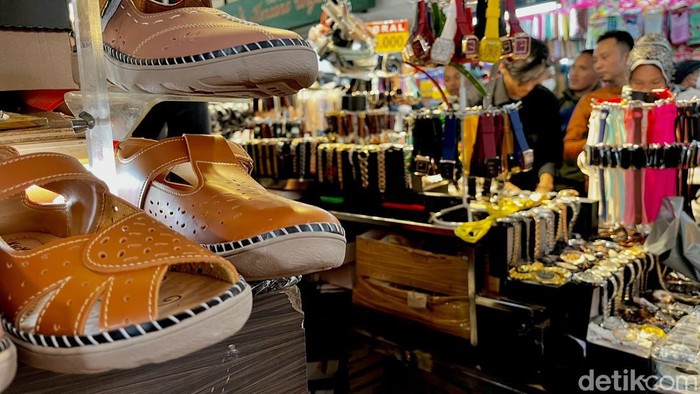 Pasar Baru dan Segala Keruwetannya