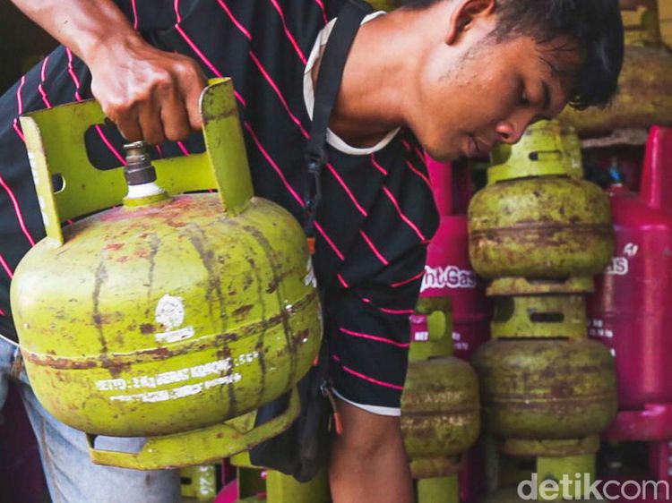 Pembeli LPG 3 Kg Akan Dibatasi Mulai 1 Januari 2024