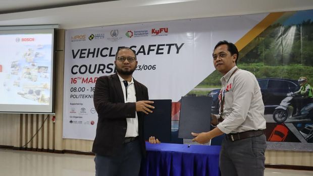 Penandatanganan MoU antara Miros dan KyFU