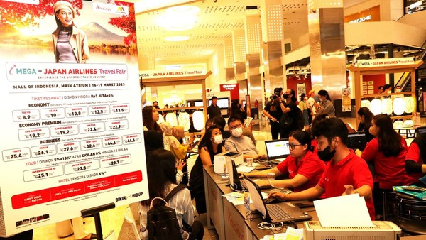 Tentunya juga dengan penawaran berbagai promo dan diskon istimewa bagi para pengguna kartu kredit Bank Mega. Tak hanya tujuan destinasi Jepang, tapi ada juga ke Amerika dan Kanada. Tentunya juga dengan penawaran berbagai promo dan diskon istimewa bagi para pengguna kartu kredit Bank Mega. Tak hanya tujuan destinasi Jepang, tapi ada juga ke Amerika dan Kanada.