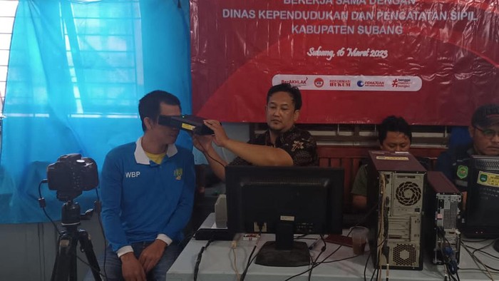 Perekaman E-KTP untuk napi di Lapas Subang, Jumat (17/3/2023).
