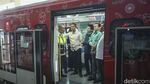 Momen Heru Budi Dampingi Menteri Transportasi Korsel Jajal LRT Jakarta