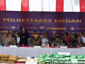 2 Kurir 68 Kg Sabu di Sumut Tabrak Mobil Polisi saat Hendak Ditangkap