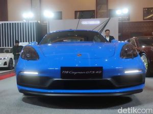 Termahal di GJAW 2023, Belum Ada Pengunjung Berani Beli Mobil Ini