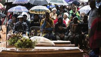 Chakwera menyerukan bantuan global karena tim penyelamat terus mencari korban. Topan itu pertama kali melanda Afrika bagian selatan pada akhir Februari.  