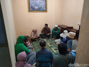 Calon Jemaah Umrah Terlantar di Bandara YIA: Kembalikan Uangnya!