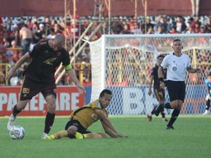 Bernardo Tavares Tak Pikirkan Tekanan Juara PSM di Liga 1