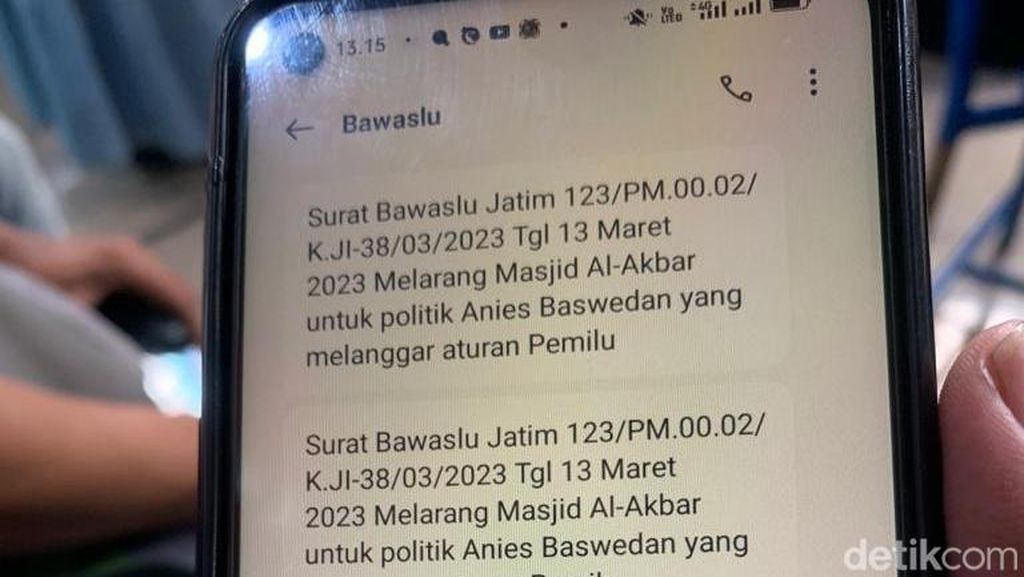 Bawaslu Kirim SMS Soroti Kunjungan Anies ke Masjid Al-Akbar Surabaya
