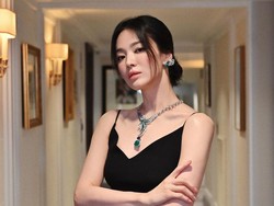 Song Hye Kyo & Han So Hee Pamer Poster Drakor Terbaru, Bikin Fans Heboh