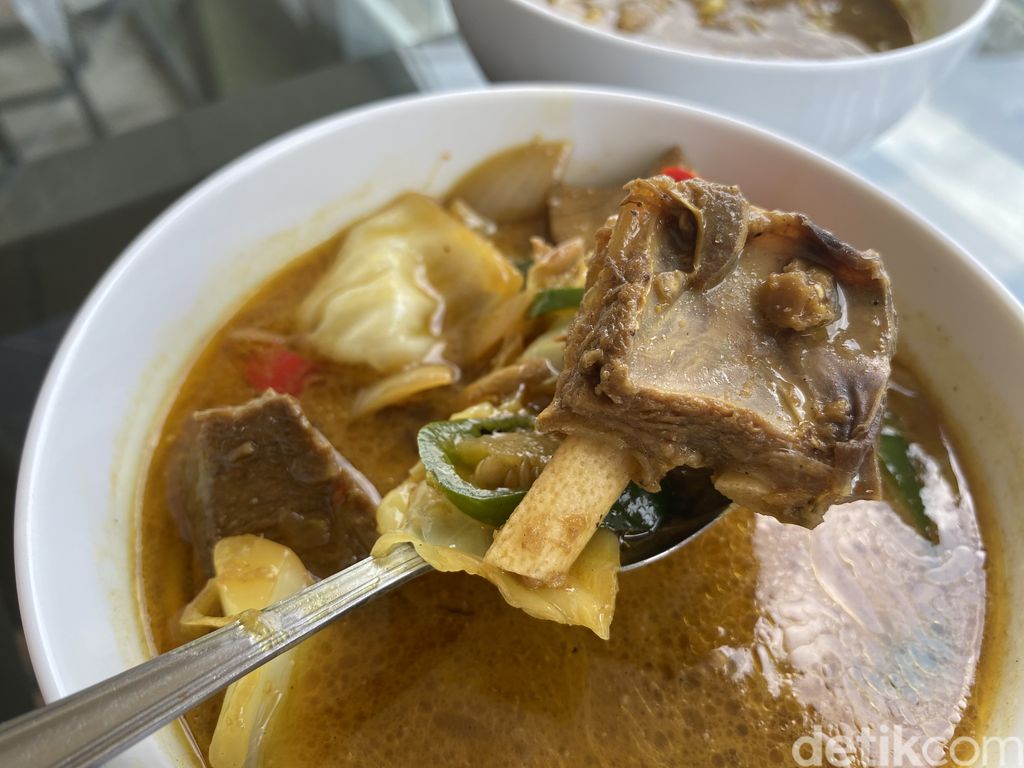 Membandingkan tongseng murah dan mahal