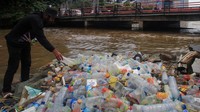 Kegiatan ini diikuti oleh warga dari komunitas mahasiswa, bank-bank sampah, dan pemerintahan.
