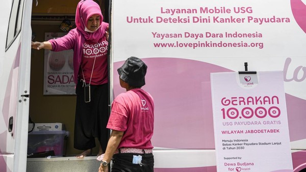 Astra dan Lovepink Gelar Sosialisasi Pencegahan Kanker Payudara Gratis