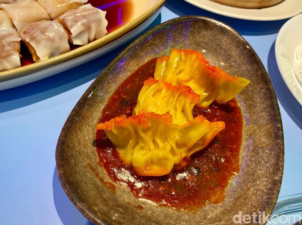 Di Central Market PIK Ada Kafe Dimsum Instagramable yang Punya Durian Goreng