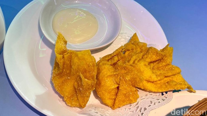 Di Central Market PIK Ada Kafe Dimsum Instagramable yang Punya Durian Goreng