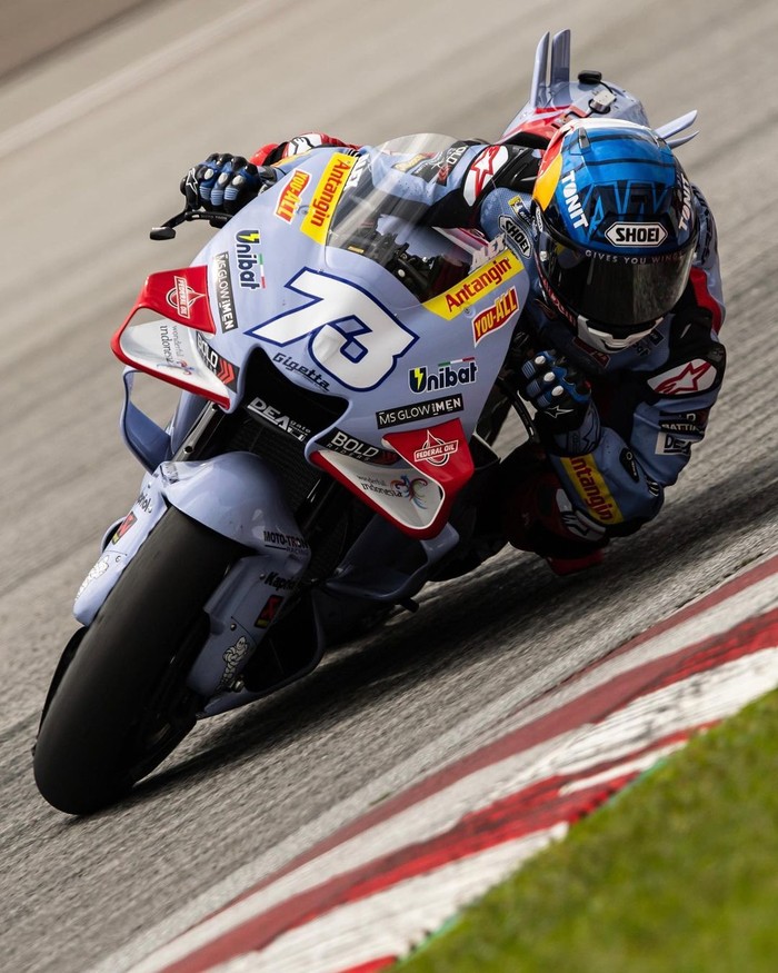 Dukungan Nyata Untuk Gresini Racing di MotoGP Tinggal menghitung hari MotoGP 2023 akan dimulai. Pelaksanaan MotoGP yang terdiri dari 21 seri ini akan menjadi seri terbanyak dalam sejarah Grand Prix. Karena mulai musim 2023, MotoGP akan menggelar dua balapan, yakni Sprint Race dan Main Race. Sirkuit Algarve, PortimΓ£o di Portugal dipercaya menjadi seri pertama yang akan menggunakan format baru tersebut. Sprint Race akan dilaksanakan pada hari Sabtu (25/3) sedangkan Main Race akan dilaksanakan pada hari Minggu (26/3).