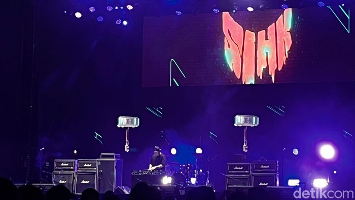 Hammersonic