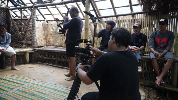 Hidupkan Tradisi 'Nganteuran' Resep Perempuan Jampang Lewat Bingkai Para Sineas