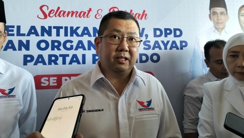 Ketua Umum Partai Perindo Hary Tanoesoedibjo di Mataram, NTB, Sabtu (18/3/2023). (Foto: Ahmad Viqi/detikBali)