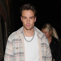 “Sepertinya berat badannya turun, jadi wajah yang tampak tirus itu bisa terjadi jika seseorang kehilangan cukup banyak berat badan atau jika dia memakai insulin atau obat diabetes lainnya seperti Ozempic,” jelasnya. Foto: GC Images/MEGA