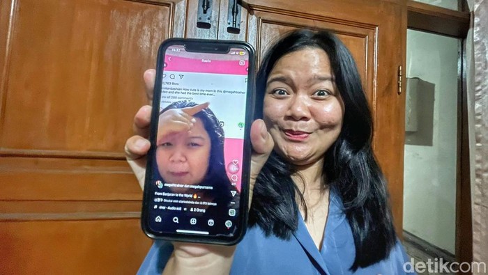 Megah Purnamasai memperlihatkan akun Instagram-nya di-tag Kim Kardashian.