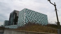 Dilansir BBC, Jumat (17/3/2023), ICC menuduh Putin bertanggung jawab atas kejahatan perang. ICC menilai kejahatan itu termasuk deportasi anak-anak secara tidak sah dari Ukraina ke Rusia.