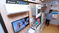 Menjadi showroom seri perangkat tata udara Daikin kelas premium bagi hunian dan bangunan light commercial, showroom Daikin Proshop terbaru ini tepatnya sejalan dengan upaya perusahaan untuk mempromosikan sistem tata udara ideal bagi hunian dan bangunan light commercial dengan seri produk AC Home Central menjadi fokus utamanya.