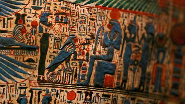 LEIDEN, NETHERLANDS - NOVEMBER 30:  A detailed view of art or recovered pieces displayed in part in the permanent Egyptian collection and also part of the 'Queens of the Nile' Exhibition held at the National Museum of Antiquities or Rijksmuseum van Oudheden on November 30, 2016 in Leiden, Netherlands.  With 350 prized Egyptian pieces, including royal portraits, statues of deities, sophisticated jewellery, amulets and precious utensils, plus the sarcophagus and grave goods of Queen Nefertari, from the Museo Egizio in Turin. This is the first time that such a large exhibition on the queens of Egypt has been organised in the Netherlands. Queens of the Nile will run until 17 April 2017.  (Photo by Dean Mouhtaropoulos/Getty Images)